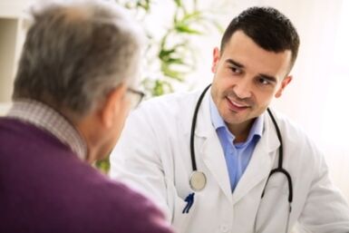 The doctor gives recommendations for the prevention of osteochondrosis of the thoracic spine